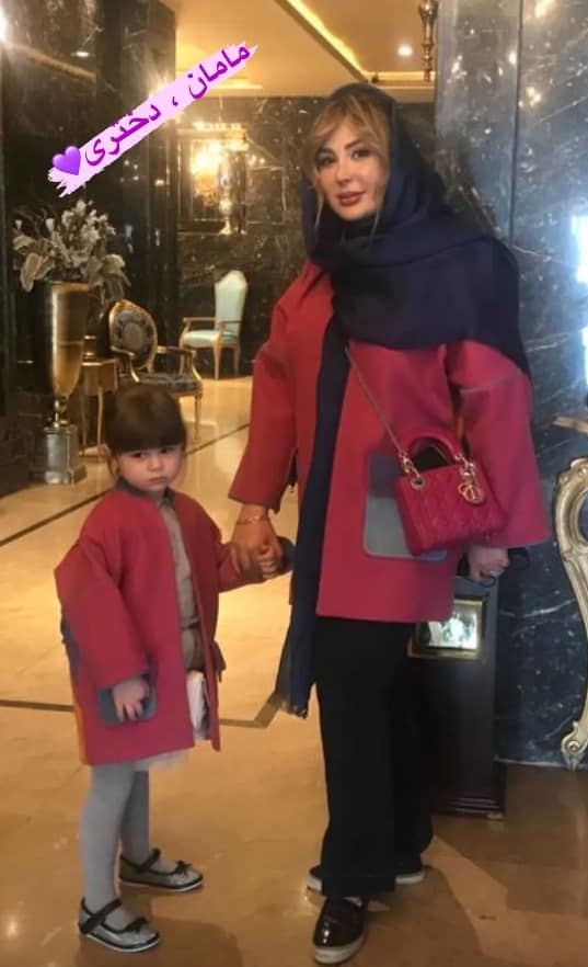 نیوشا ضیغمی