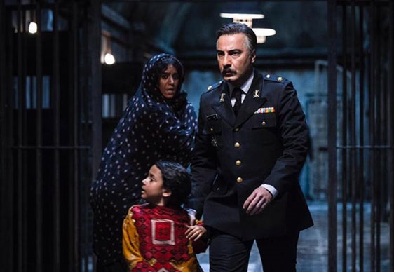 نوید محمدزاده 