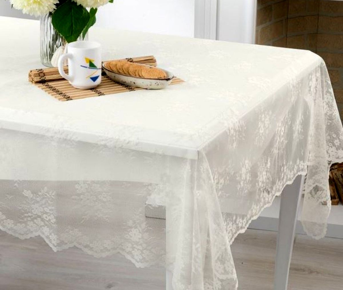 انواع رومیزی برای میز ناهار خوری
