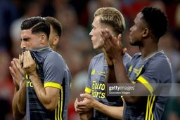  اشک های علیرضا جهانبخش سوژه شد + عکس