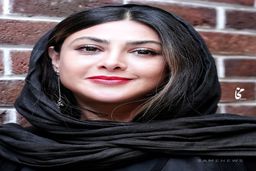 تیپ عجیب آزاده صمدی در تشییع پیکر کارگردان معروف | ژست متفاوت آزاده صمدی سوژه عکاسان شد + عکس