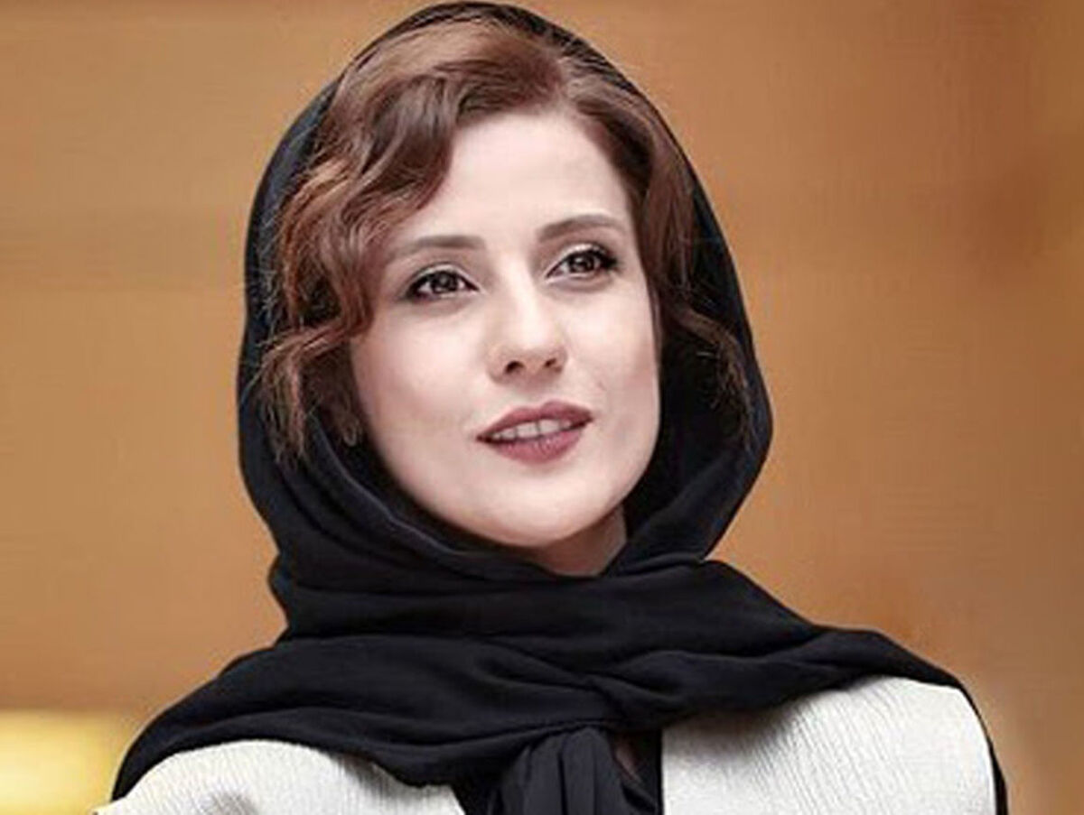 کار زشت سارا بهرامی و رفقایش در یک کافه | دود و دم راه انداختن خجالت آور سارا بهرامی +عکس جنجالی