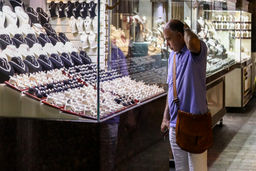 پیش بینی کاهش قیمت طلا در روزهای آینده 