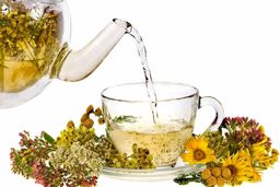 بهترین دمنوش‌های گیاهی برای جلوگیری از ریزش مو | معجزه این دمنوش ها را دست کم نگیرید !