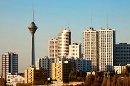 تفاوت قیمت مسکن در غرب و شرق تهران / حکمیه ارزان‌تر است یا شهرزیبا؟