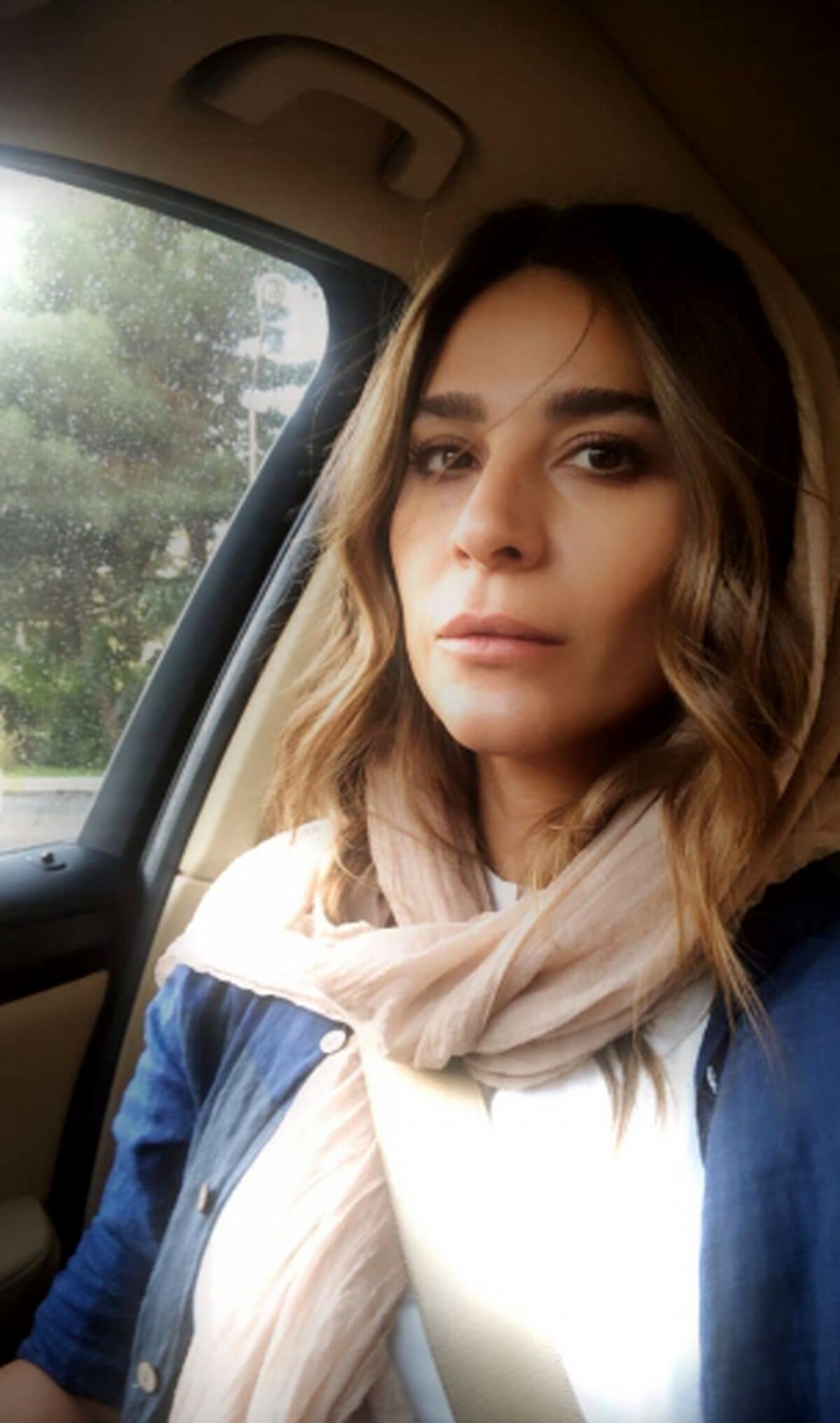 دعوای سحر دولتشاهی با راننده تاکسی +عکس