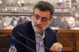 سفره جمع کردن قاضی زاده هاشمی برای تبلیغات انتخابات 1400 حاشیه ساز شد