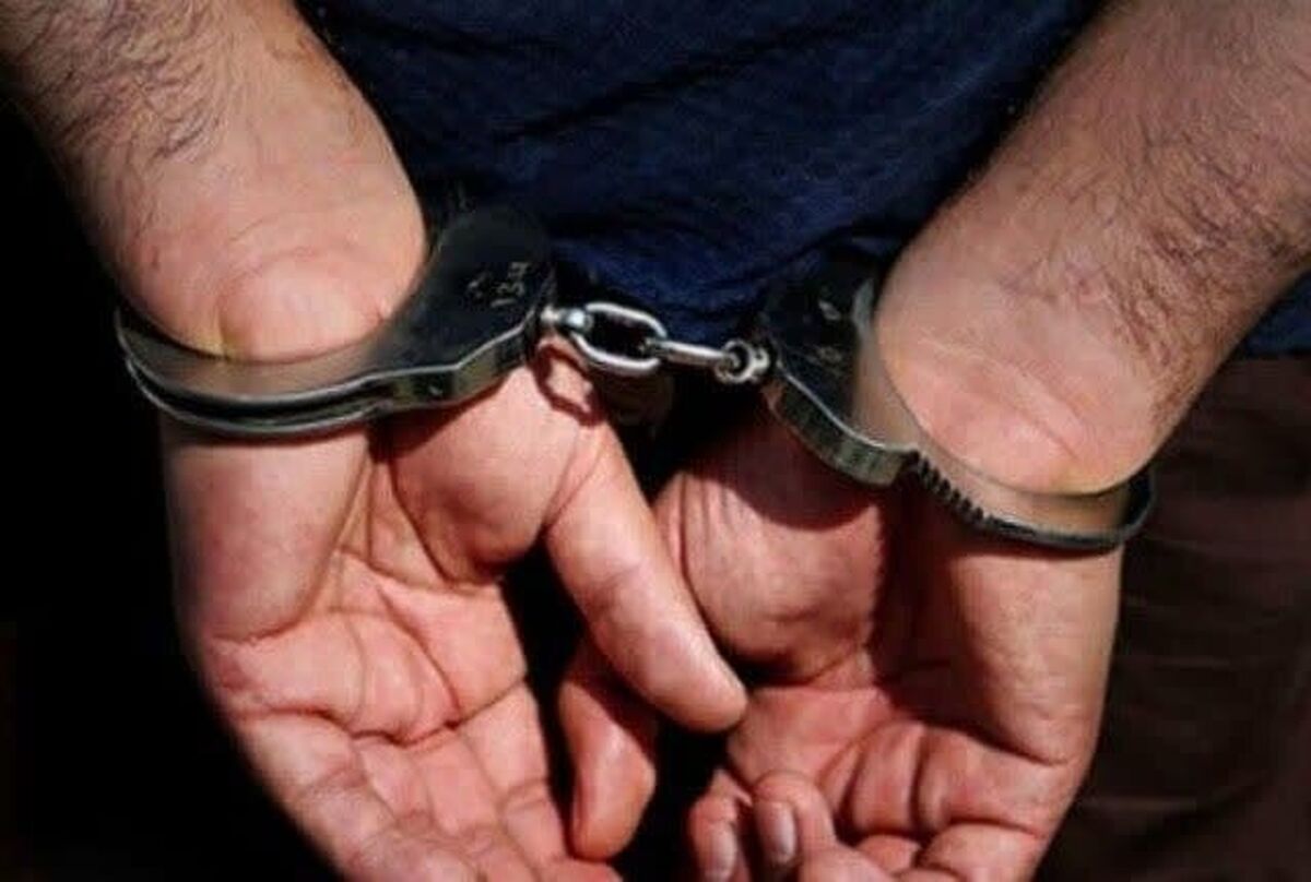 عربده‌کشی خواستگار مست دیوانه جلوی خانه عشقش | قمه‌کشی برای خانواده دختر ۱۹ ساله و همسایه‌ها
