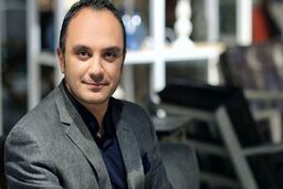 مجری معروف احسان کرمی کرونایی شد!