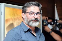 فیلم پر سر و صدا از پارسا پیروزفر وسط شهر تهران | ماجرای فریادهای پارسا پیروزفر مردم را میخکوب کرد +فیلم