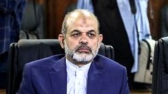 لباس متفاوت وزیر رئیسی +عکس