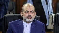 لباس متفاوت وزیر رئیسی +عکس