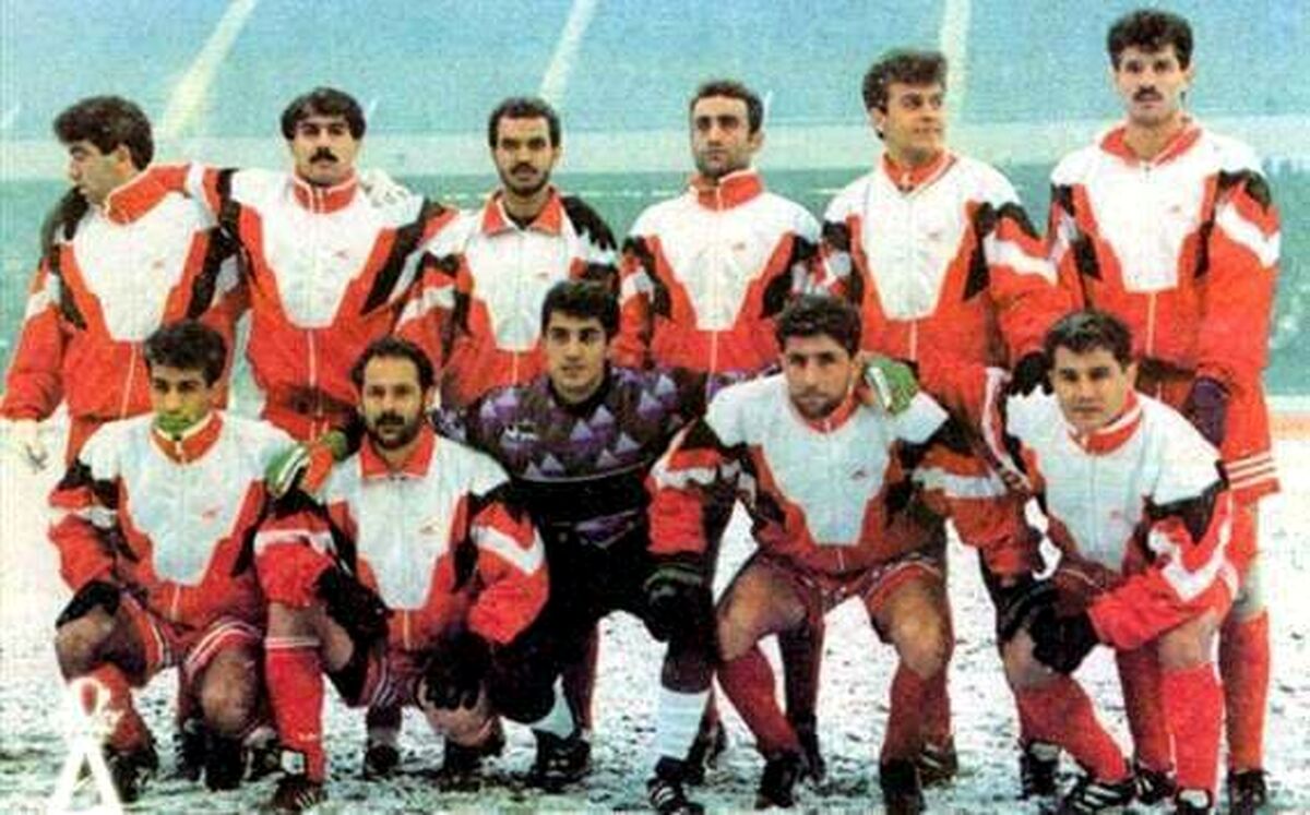 بازی پرسپولیسی ها زیر برف در آزادی +عکس