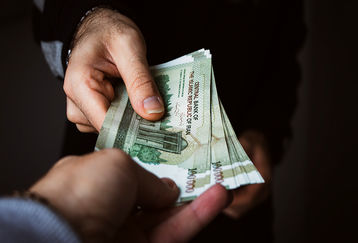 تنها با 10 میلیون تومان سپرده وام بدون ضامن بگیرید | شرایط پرداخت وام 100 میلیون تومانی