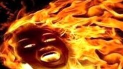 زن جوان در بالکن آپارتمانش خودسوزی کرد+علت حادثه 