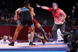 صعود محمدرضا گرایی به نیمه نهایی