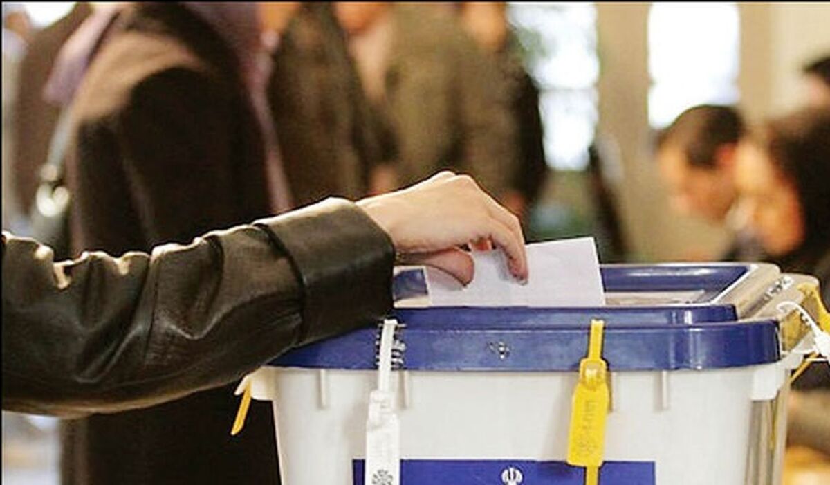 ثبت نام کاندیدای انتخابات با تخم مرغ! + عکس لو رفته