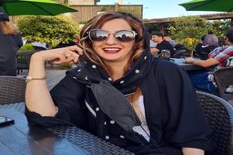 عکس لو رفته از شقایق دهقان در آغوش مرد جوان هیکلی/شقایق دهقان مردی شبیه مهراب قاسم خانی پیدا کرد!؟ +عکس شوکه کننده