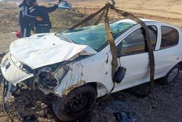 حادثه هولناک برای بازیکن فوتبال ایرانی | سلفی عجیب مهاجم پرسپولیسی در کنار ماشین له شده‌اش! +عکس