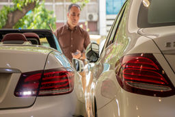 خبر دست اول روز تعطیل از بازار خودرو | نوسان شدید قیمت خودرو امروز ۲۶ اردیبهشت ۱۴۰۲ | آخرین قیمت تیبا ، پراید، کوییک و انواع پژو