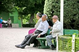 خبر خوش امروز درباره حقوق بازنشستگان | واریزی جدید در حساب بازنشستگان | این افراد حساب خود را چک کنند 