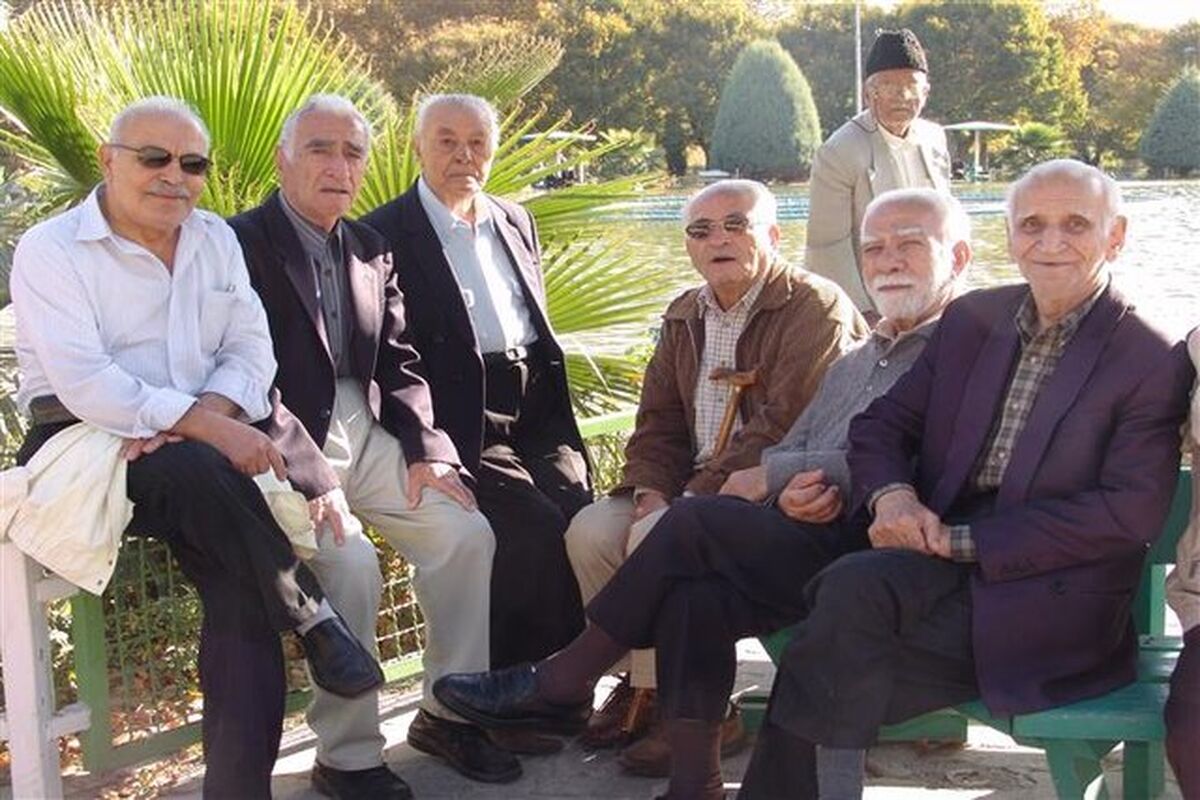 بازنشستگان بدون مراجعه به بانک وام بگیرید | مبلغ جدید وام بازنشستگان چقدر است ؟ + لینک ثبت نام