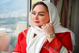 الهام حمیدی در مزون معروف تهران درحال خرید مانتوی عید | با پول مانتوی خانم بازیگر میشه یک پراید خرید! +عکس