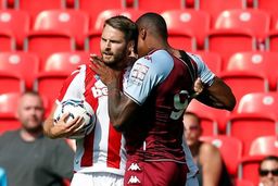 فوتبالیست معروف اخراج شد