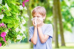 مبتالایان به آلرژی بهاره بخوانند | برای کاهش آلرژی بهاری چی بخوریم؟