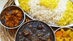 طرز تهیه قورمه‌سبزی به سبک جنوبی ها | طعم و مزه فوق العاده این غذا را فراموش نخواهید کرد !