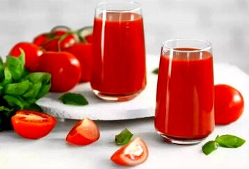 این آبمیوه دشمن سرطان است | چهار خاصیت شگفت انگیز آب گوجه فرنگی