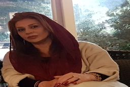 عکس 19 سالگی نسرین مقانلو قبل از معروف شدن لو رفت | چهره طبیعی و بدون عمل زیبایی نسرین مقانلو همه را شوکه کرد +عکس باورنکردنی 