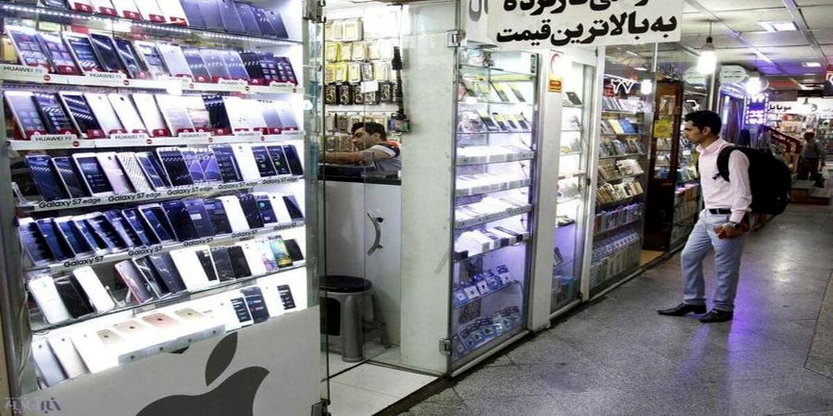 قیمت موبایل ارزان می‌شود؟