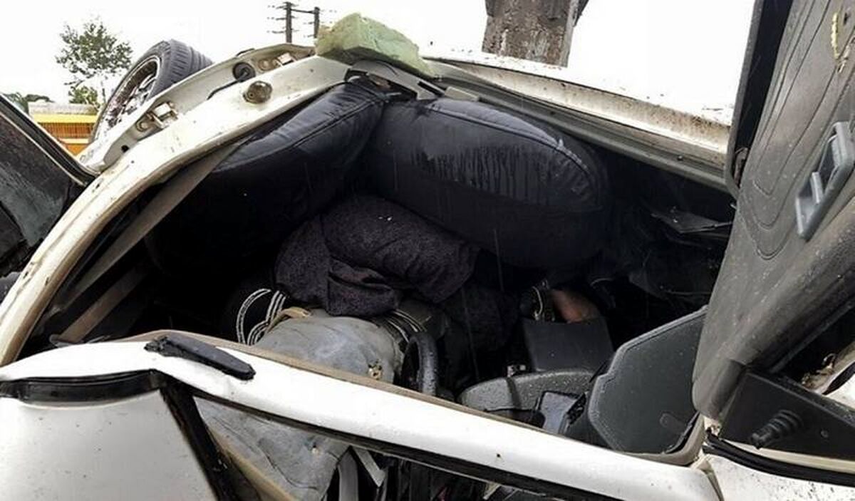 تصویر هولناک از واژگونی خودرو در بزرگراه آزادگان + عکس