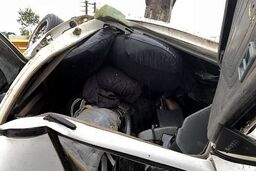 واژگونی نیسان حامل رنگ در بزرگراه آزادگان 