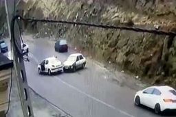 وحشت رانندگان و مسافران شمال | واژگونی عجیب خودروها در جاده های شمال | «گازوئیل‌پاشی» در جاده‌های مازندران واقعیت دارد؟