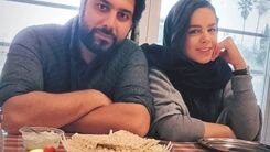 احسان خواجه امیری وهمسرش در کله پاچه ای دیده شدند +عکس