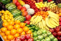 قیمت های عجیب و غریب بعضی میوه ها در بازار!