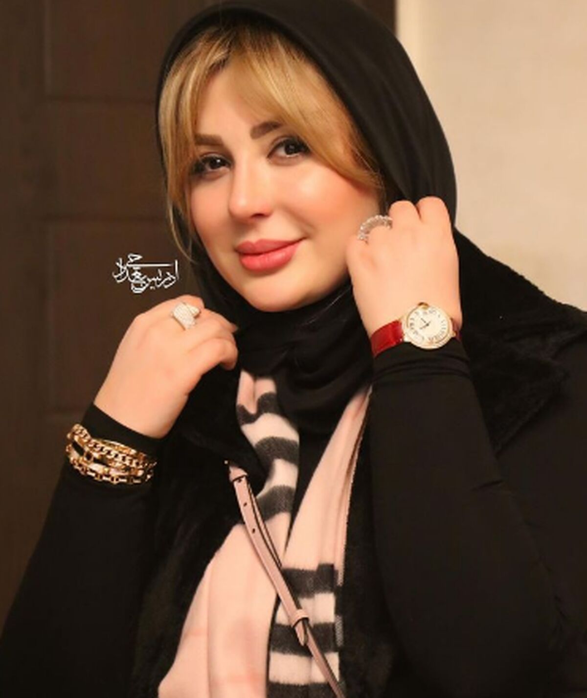 مانتوهای مجلسی پر زرق و برق نیوشا ضیغمی و دخترش/ست مادر و دختری خانم بازیگر غوغا کرد!+عکس