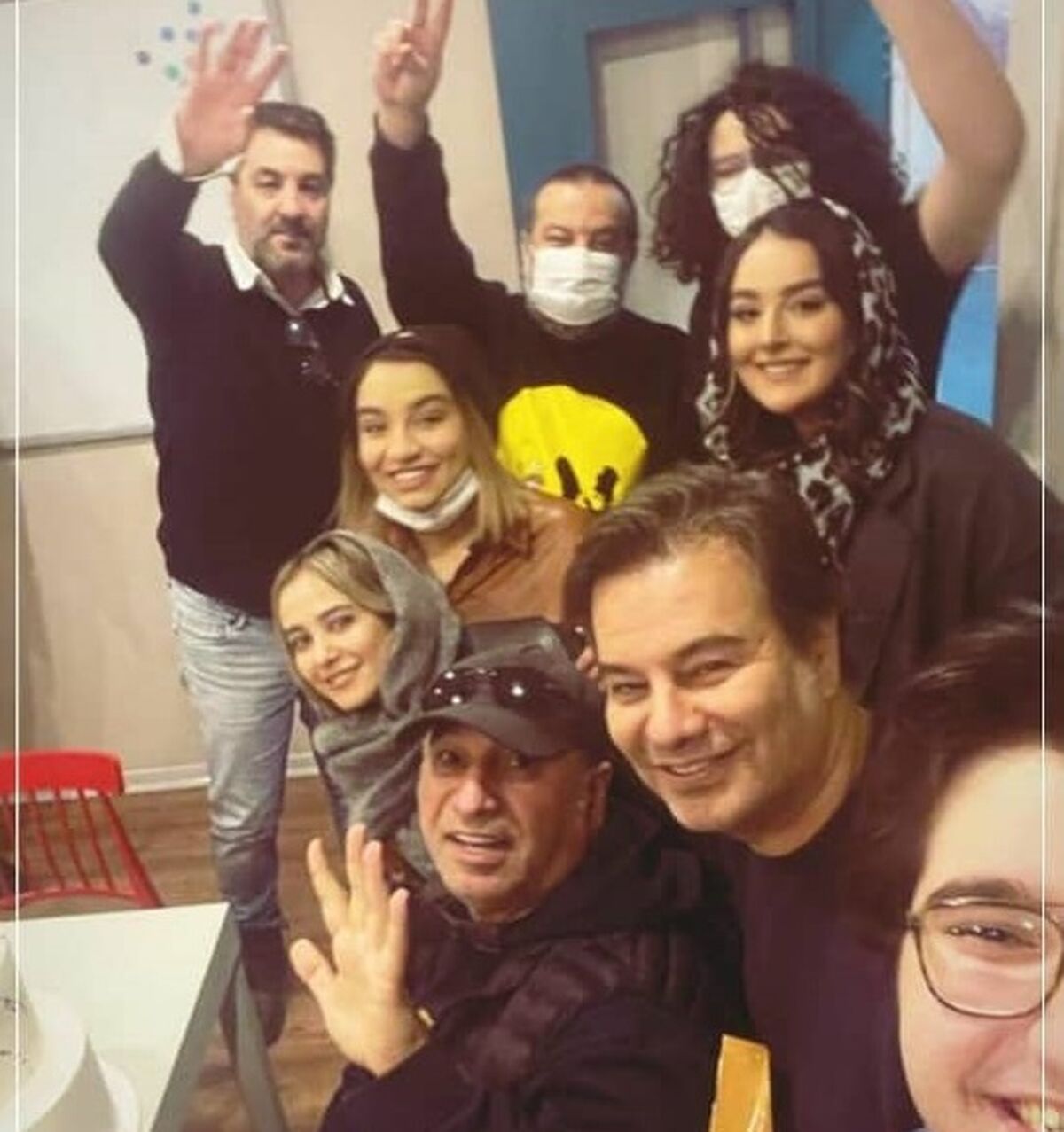 حرکت عجیب همسر پیمان قاسم خانی بعد از شنیدن خبر طلاق بهاره رهنما/این عکس پیمان قاسم خانی با همسر دومش برای حرص دادن است! +عکس جنجالی