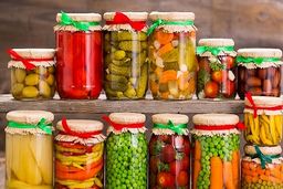  ترشی بخورید تا بیمار نشوید!