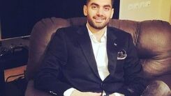 علی کریمی روی تخت بیمارستان /عکس فوتبالیست محبوب بعد از جراحی