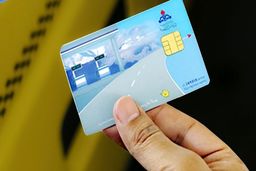 با کارت بانکی و کد ملی بنزین دریافت کنید| کارت سوخت از تیر ماه حذف شد؟