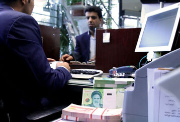 خبر خوش برای بازنشستگان متقاضی وام فوری | بدون ضامن وام 200 میلیونی بگیرید