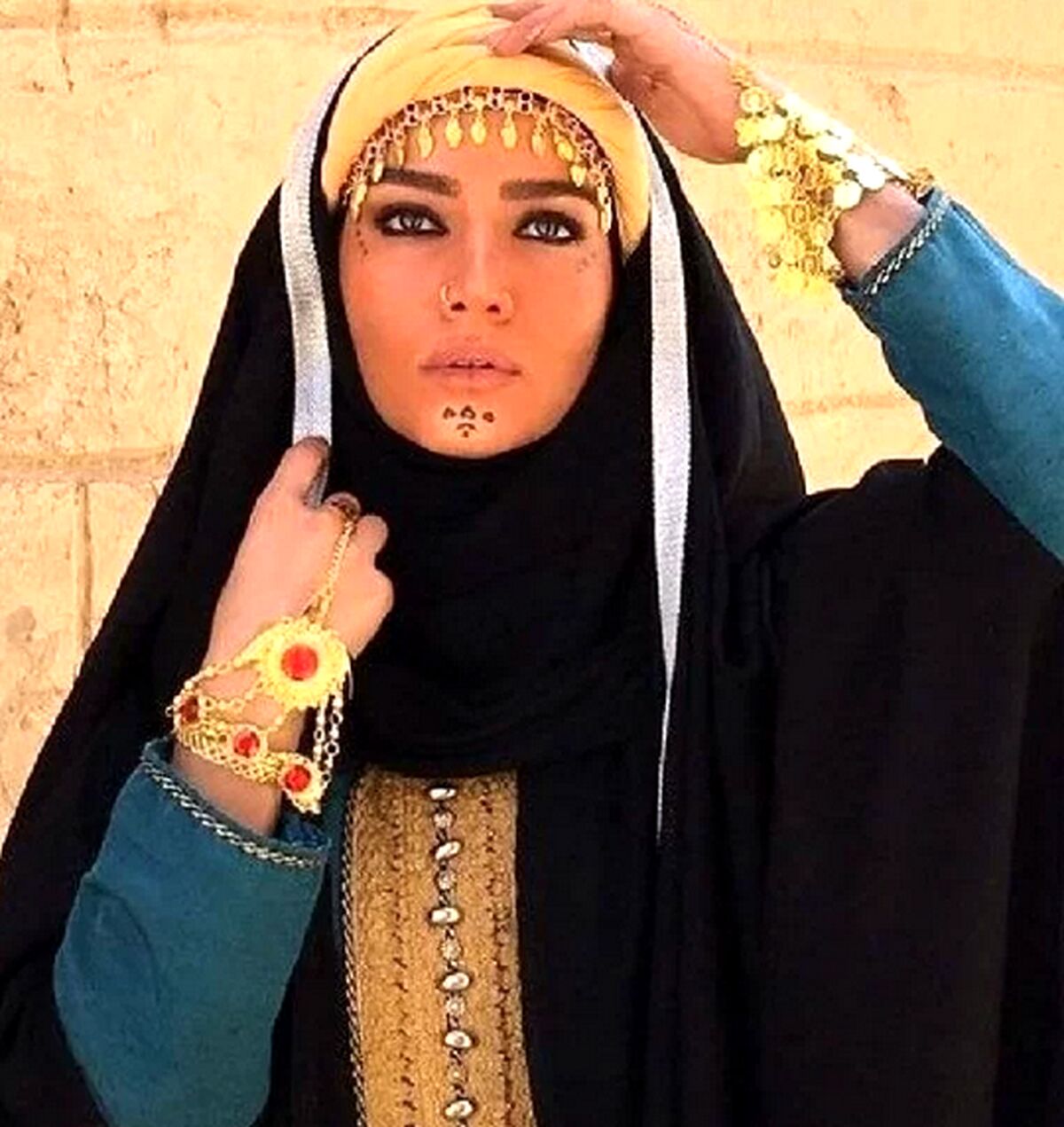 وقتی مادر و شوهر خانم بازیگر ازش سرتره | مادرشوهر جوان متین ستوده +عکس