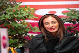 عینک عجیب و غریب سحر زکریا /خانم بازیگر با ژست های عجیبش دوباره سوژه شد+عکس