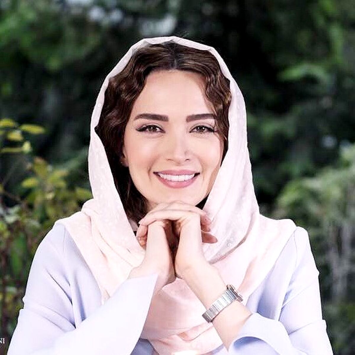 تیپ و استایل خون آشامی بهنوش طباطبایی | بهنوش طباطبایی با این حرکتش دوباره خودش را سوژه کرد + عکس