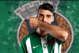 ماشین مهدی طارمی چیست؟