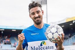 تصویری از تفریح لاکچری رضا قوچان نژاد و پسرش