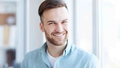 چگونه دندانپزشکی بر شادی و موفقیت شما تاثیر می‌گذارد؟